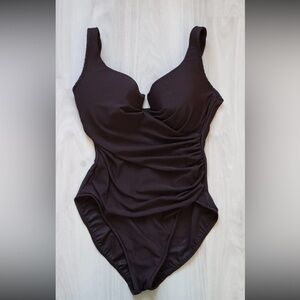 Miraclesuit size 16 Brown Ruched One Piece Swimsuit Underwire Tummy Control